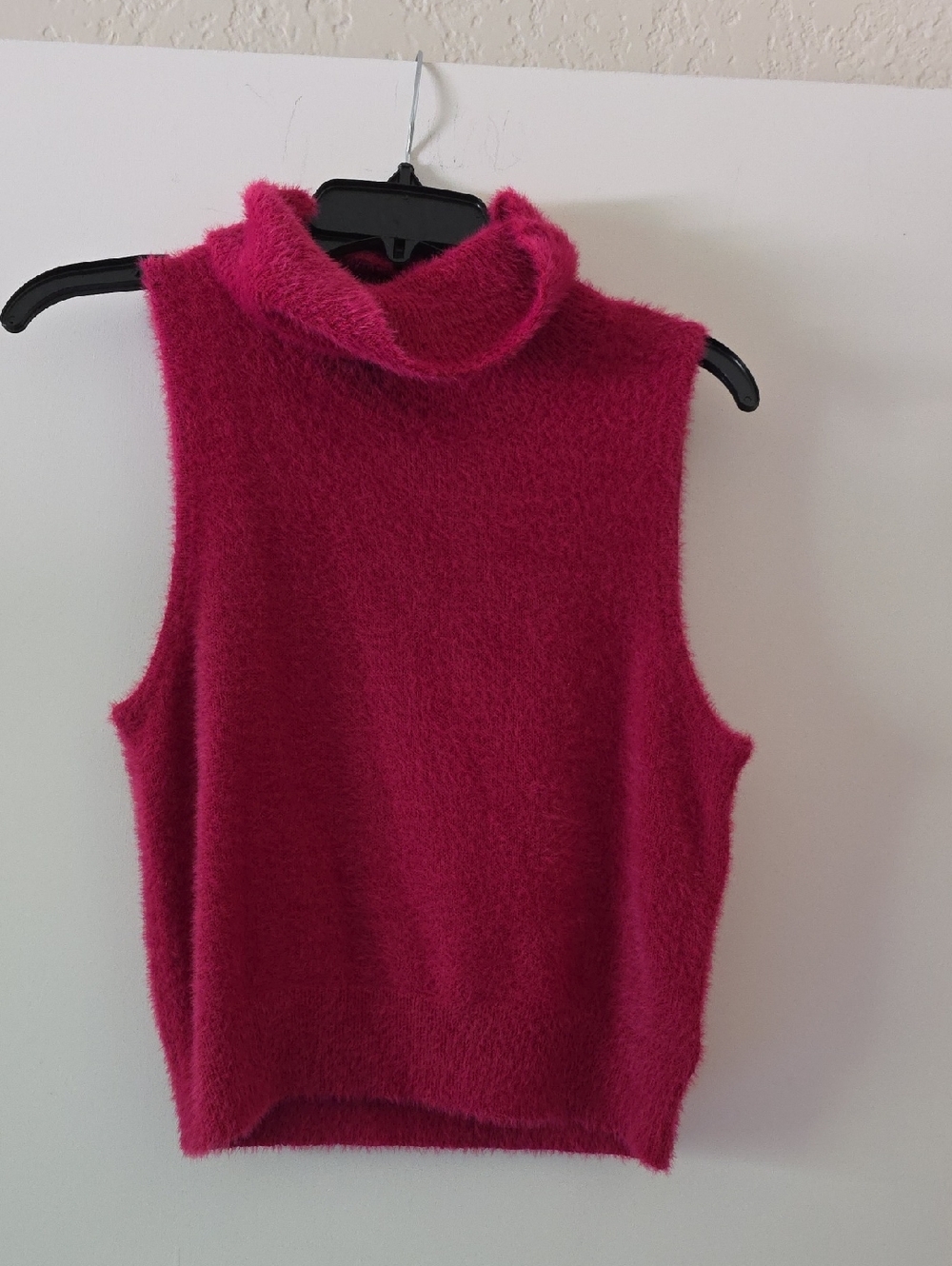 Jessica Simpson Sleeveless Faux-Fur Turtleneck Sweater Vest - Fuchsia